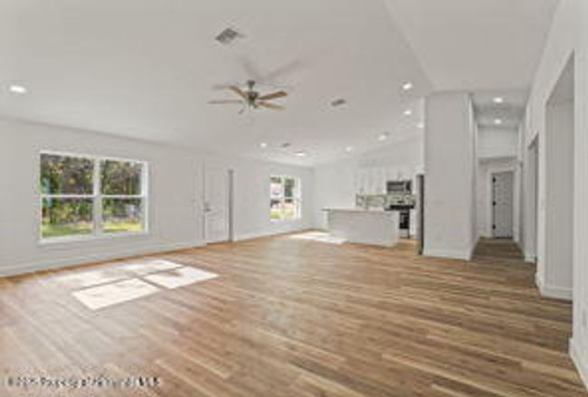 14586 Mocking Wren Rd, House other with 4 bedrooms, 2 bathrooms and null parking in WEEKI WACHEE FL | Image 8