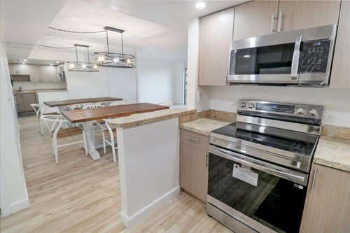 apt-503-3300 W Rolling Hills Cir, Davie, FL, 33328-1974 | Card Image
