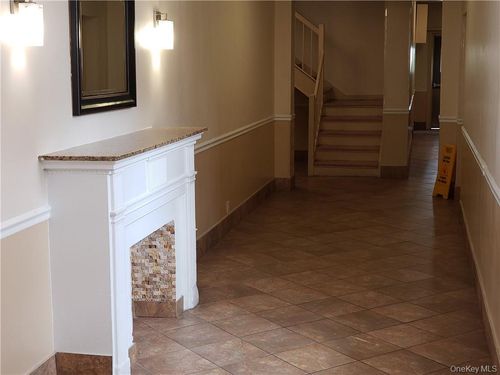 c-811 Bronx River Rd, Yonkers, NY, 10708-8020 | Card Image