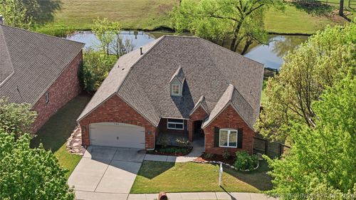 745 W Helena St, Broken Arrow, OK, 74012-8465 | Card Image