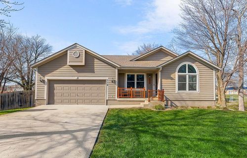 116 E Westhoff Pl, Gardner, KS, 66030-1288 | Card Image