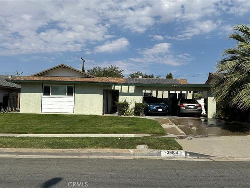 38514 Carolside Ave, Palmdale, CA, 93550-3613 | Card Image