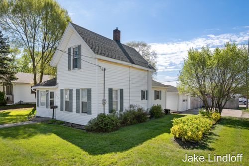 322 Gardner St, Sparta, MI, 49345-1412 | Card Image