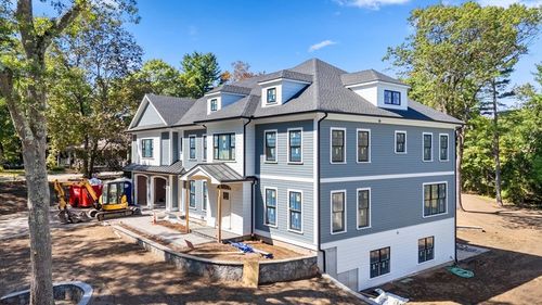 21 Balfour St, Lexington, MA, 02421-6602 | Card Image