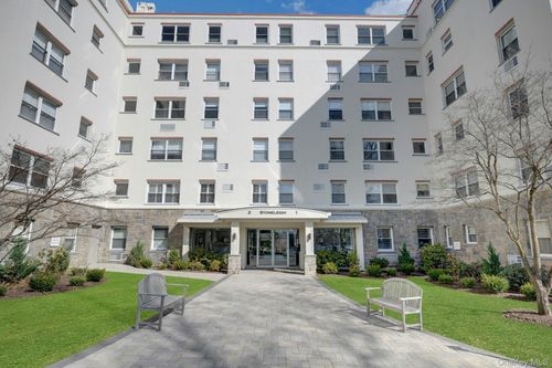 1t-1 Stoneleigh, Bronxville, NY, 10708-2607 | Card Image
