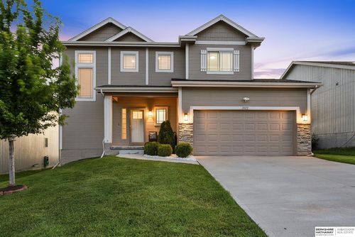 8022 N 84th St, Omaha, NE, 68122-1327 | Card Image