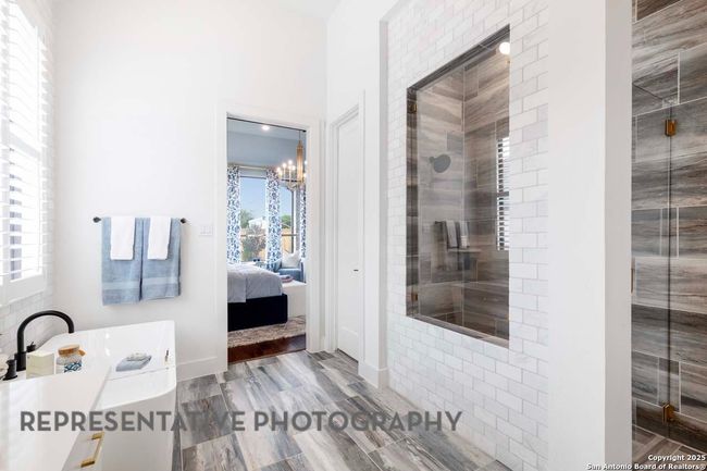 310 Cleveland, House other with 4 bedrooms, 5 bathrooms and null parking in New Braunfels TX | Image 25