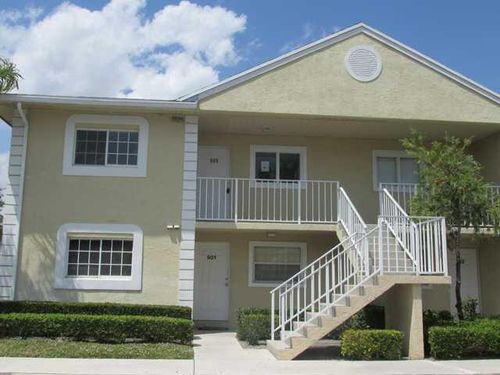 905 Palm Beach Trace Dr, Royal Palm Beach, FL, 33411-1260 | Card Image