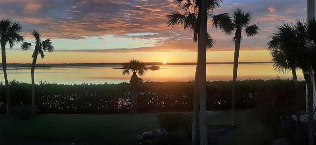 Sunrise pic taken from sundeck. | Image 5