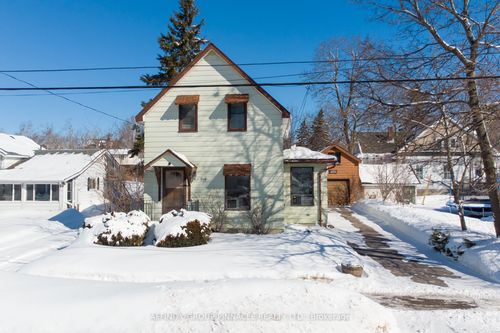 58 Bond St W, Fenelon Falls, ON, K0M1N0 | Card Image