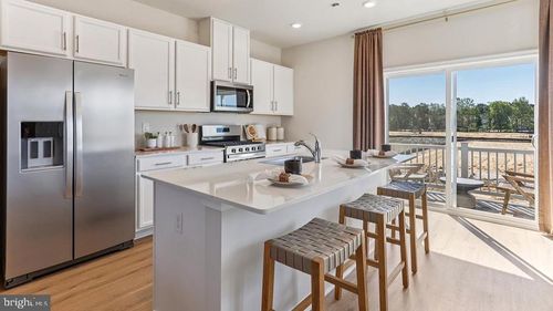 37 Baybreeze Dr, Waretown, NJ, 08758-1201 | Card Image