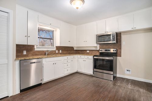 3562 South Dr, Fort Worth, TX, 76109-5214 | Card Image