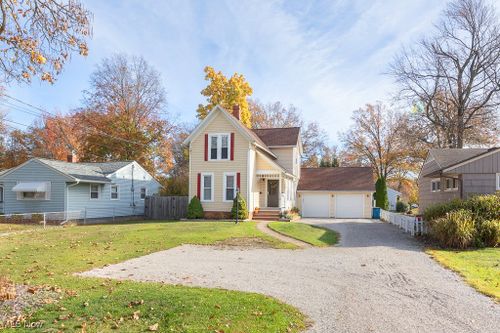 3119 Clague Road, North Olmsted, OH, 44070 | Card Image