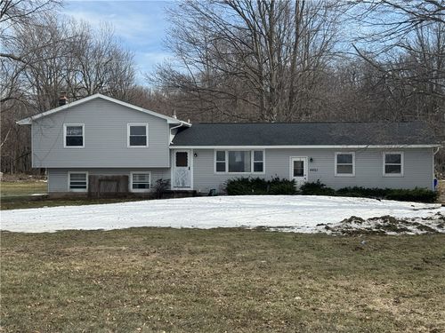 4401 Johnny Cake Ln, Albion, NY, 14411-9515 | Card Image