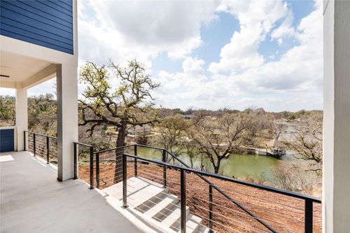 334 Lake Dr, Buchanan Dam, TX, 78609-4437 | Card Image