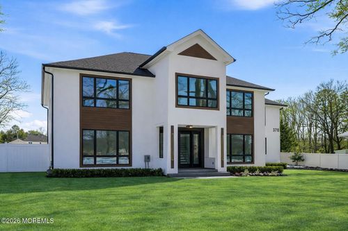 370 Wall St, Eatontown, NJ, 07724-2422 | Card Image