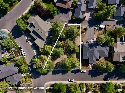 3162 Nw Craftsman Dr, Bend, OR, 97703-5517 | Card Image