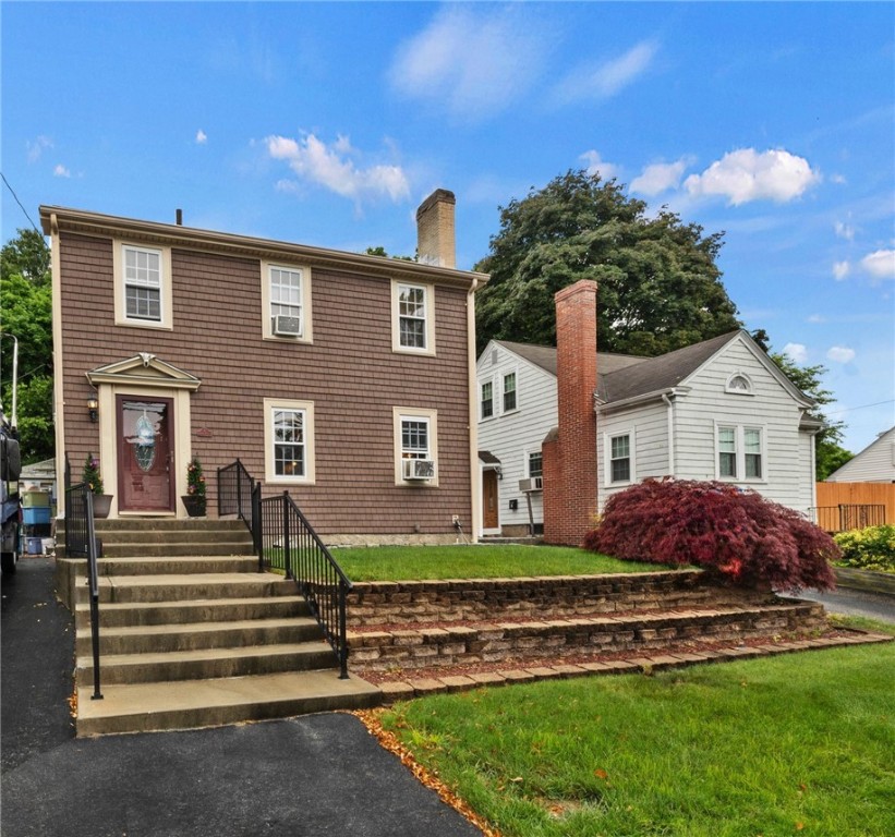 Swan St, North Providence, RI 02911