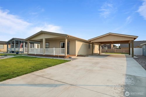 51-1701 E Burr Ave, Moses Lake, WA, 98837 | Card Image