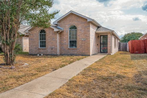 518 Monarch Dr, Lancaster, TX, 75146-2274 | Card Image