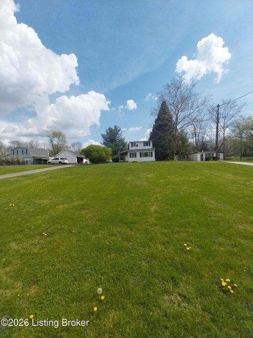 4105 Chenoweth Run Rd, Jeffersontown, KY, 40299-3935 | Card Image