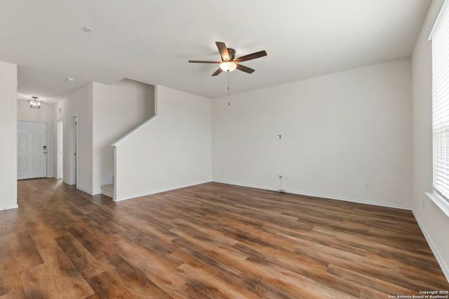 162 Hazy Glade Dr, House other with 4 bedrooms, 3 bathrooms and null parking in Seguin TX | Image 6