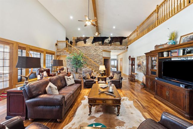Main living | Image 21