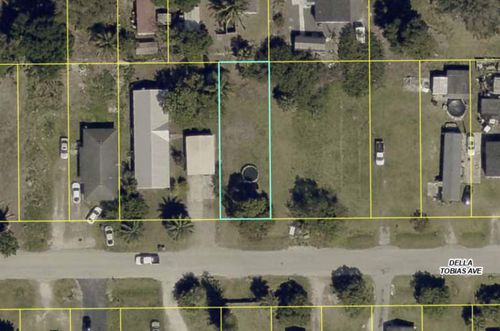 1027 Della Tobias Ave, Clewiston, FL, 33440-5644 | Card Image