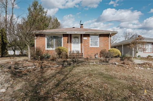 5731 Andover Boulevard, Garfield Heights, OH, 44125 | Card Image
