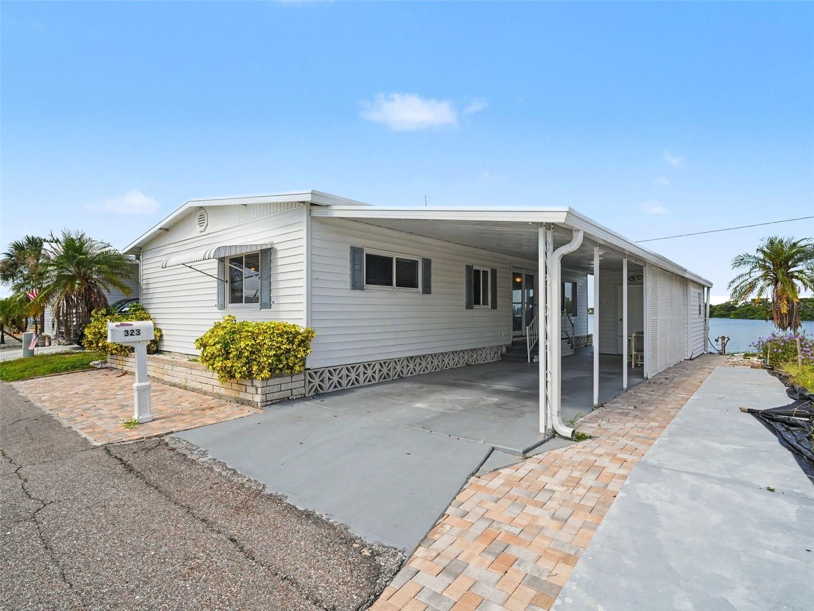 Residential in PALMETTO 5