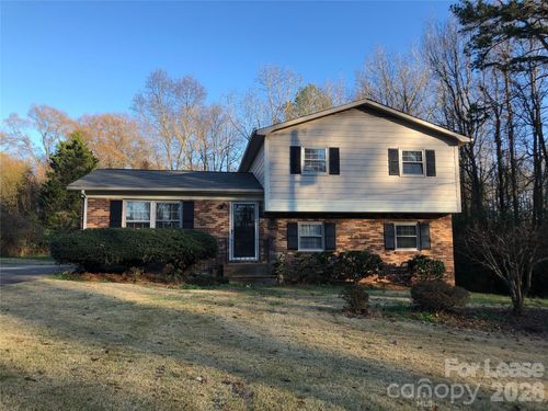 315 Pine Rd, Mount Holly, NC, 28120-9651 | Card Image