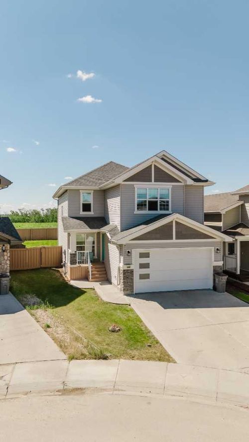 8805 85a Ave, Grande Prairie, AB, T8X0R4 | Card Image