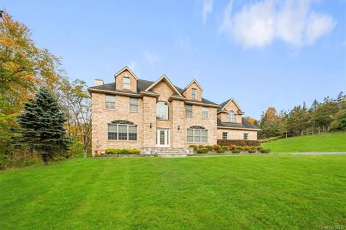 11 Saddle Hill Road, Chester, NY, 10918 | Card Image