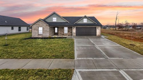 805 Mohawk Dr, Richmond, KY, 40475-6603 | Card Image