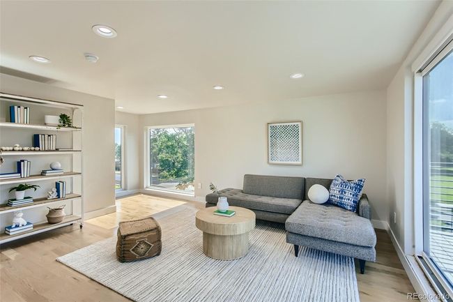 2040 W 45 Th Ave, House other with 3 bedrooms, 4 bathrooms and 2 parking in Denver CO | Image 31