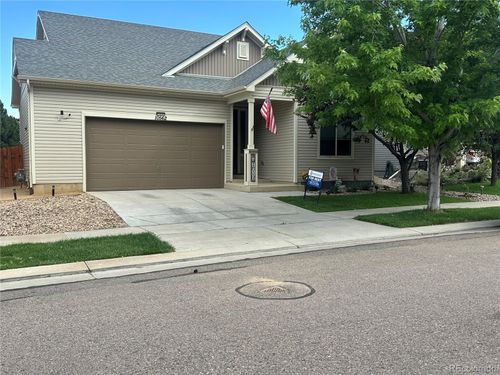 10562 Racine Cir, Commerce City, CO, 80022-6634 | Card Image