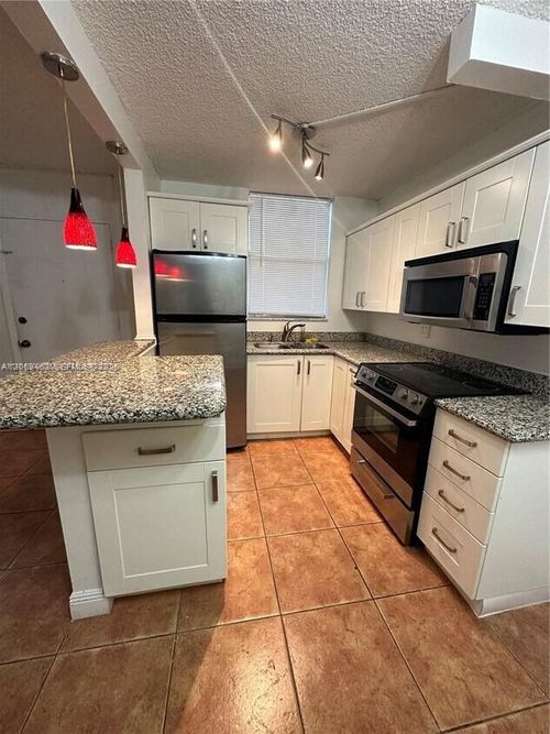112-1801 S Treasure Dr, North Bay Village, FL, 33141-4390 | Card Image