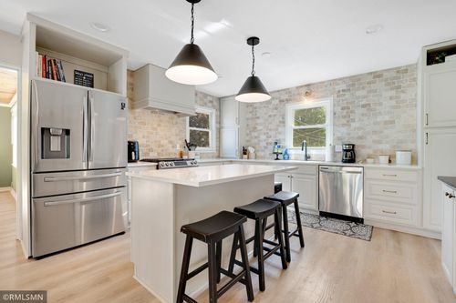 1044 17th Ave N, SOUTH SAINT PAUL, MN, 55075-1206 | Card Image
