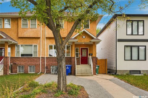 1107 9th Street E, Saskatoon, SK, S7H0N4 | Card Image