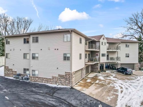 202-1600 S Southeastern Ave Avenue, Sioux Falls, SD, 57103 | Card Image