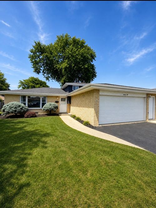 5554 Linder Ct, Crestwood, IL, 60418-1340 | Card Image