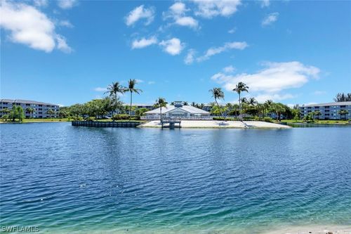 apt-518-16625 Lake Circle Dr, FORT MYERS, FL, 33908-5746 | Card Image