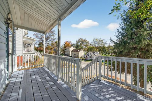 93 Montgomery St, Goshen, NY, 10924-1514 | Card Image
