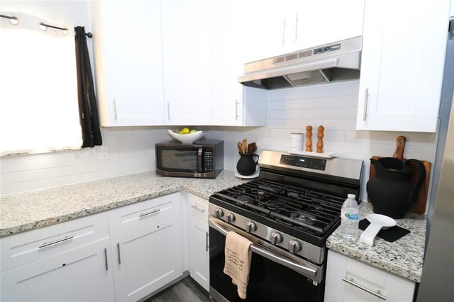 25107 Spring Creek Dr, House other with 4 bedrooms, 2 bathrooms and 2 parking in Spring TX | Image 16