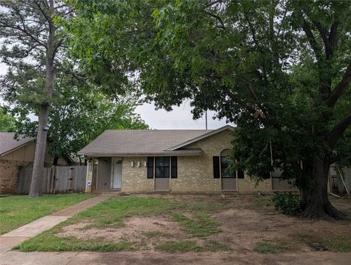 1250 Granada Ln, Lewisville, TX, 75067-5610 | Card Image