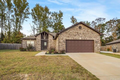 30 Chesapeake Dr, Austin, AR, 72007-4004 | Card Image