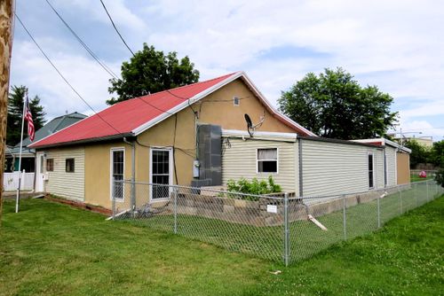 1103 Townsend St, Cassville, MO, 65625-1485 | Card Image