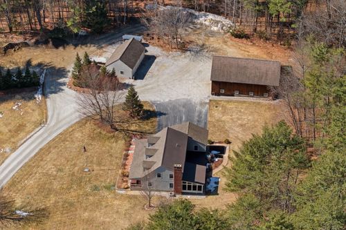 166 Amherst St, Amherst, NH, 03031-2944 | Card Image