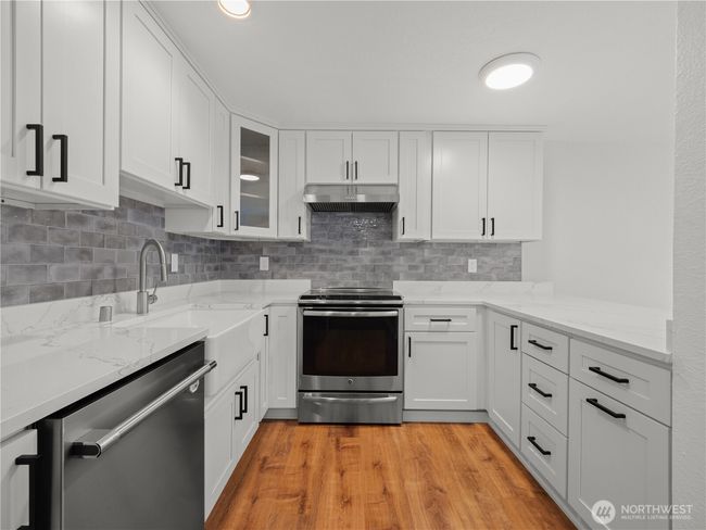 APT-107 - 1113 5 Th Ave S, Condo with 2 bedrooms, 2 bathrooms and 1 parking in Edmonds WA | Image 8