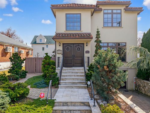 169-14 45th Ave, Flushing, NY, 11358-3243 | Card Image